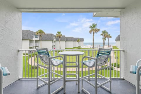 Condo, Multiple Beds (Surfside 219) | Property grounds