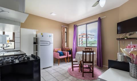 Basic Apartment | Private kitchen | Cookware/dishes/utensils
