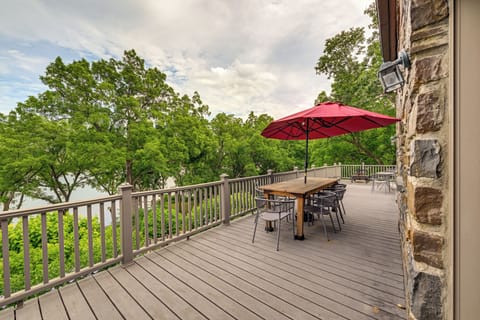 Athens Vacation Rental | 4BR | 2.5BA | 2,800 Sq Ft | Stairs Required