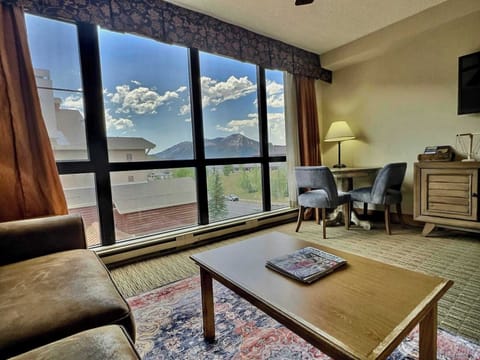 Rare floor to ceiling windows with mountain views! | Listed with @BookTraverse