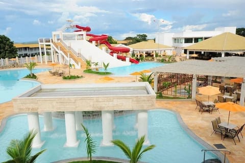 12 outdoor pools
