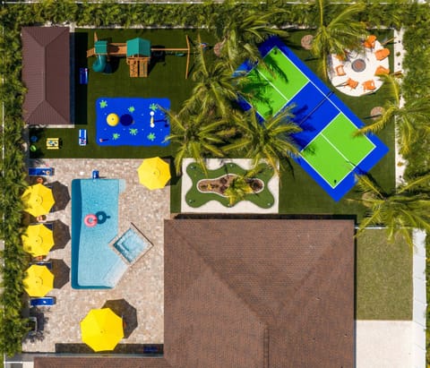 Pickleball, Mini-Golf, Splash Pad and an Amazing Heated Pool!