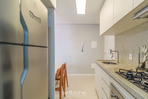 Basic Apartment | Private kitchen