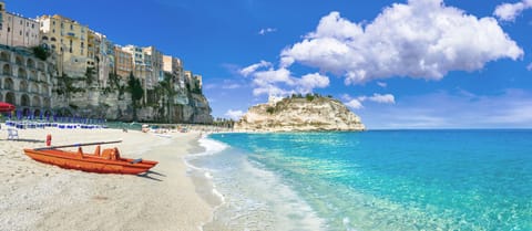 Beach/ocean view