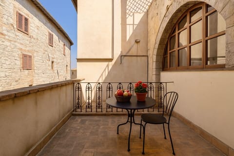 Autumn, Balcony / Terrace / Patio, Spring, Summer