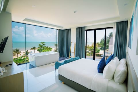 Premier Double Room, Sea View | Beach/ocean view
