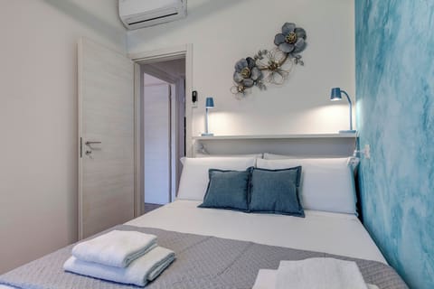 Apartment | Iron/ironing board, free WiFi, bed sheets