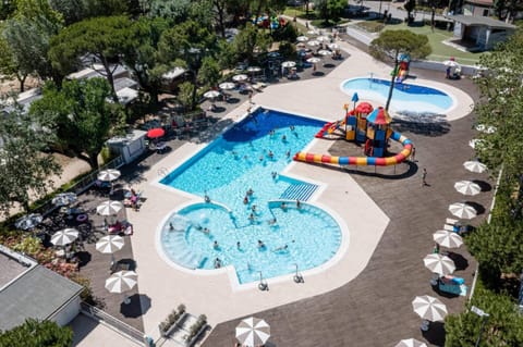 Mobile Home | Pool | Outdoor pool