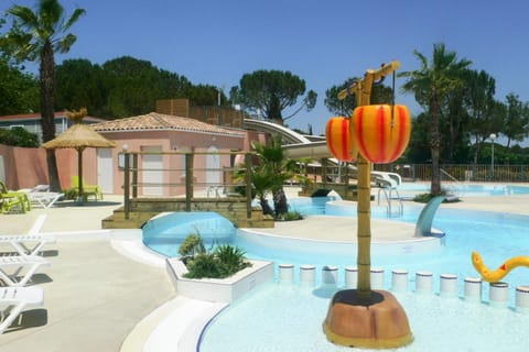 Mobile Home | Pool | Outdoor pool