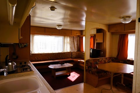 Mobile Home | Living room