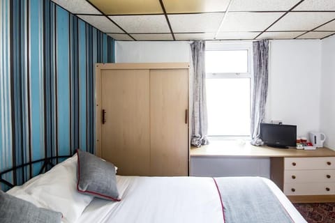 Standard Double Room | Free cribs/infant beds, travel crib, bed sheets