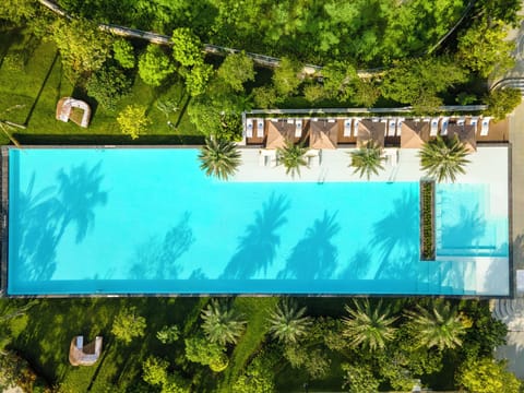 Seasonal outdoor pool