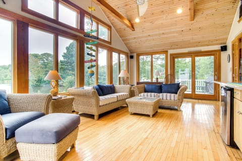 Mashpee Vacation Rental | 3BR | 2BA | 1,800 Sq Ft | 3 Steps to Enter
