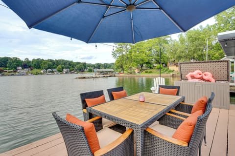Harveys Lake Vacation Rental | 5BR | 2BA | 2,243 Sq Ft | Stairs to Enter