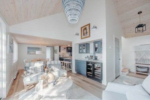 Living Room_005.jpeg