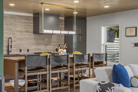 19-101 S Babcock St-224