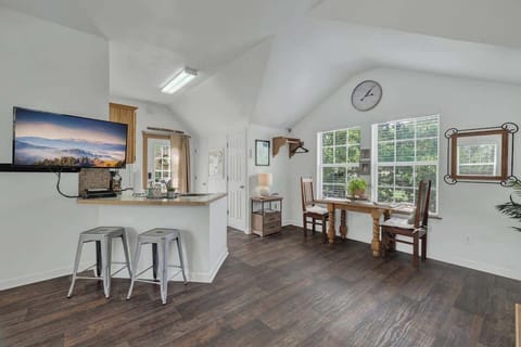 House, 1 King Bed, Patio, Garden View (3408 Grapecreek Tree) | Interior