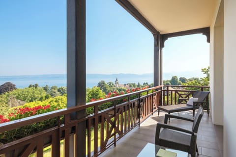 Suite, Lake View | Balcony