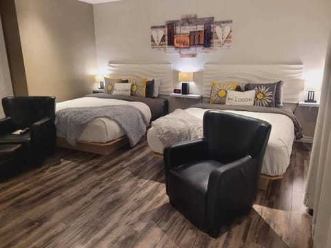 Family Quadruple Room, Ensuite (No. 3 ) | Individually decorated, free WiFi