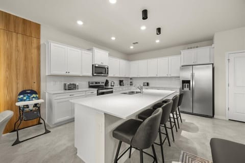 16215CoastalCoveLane(6)