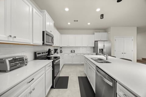 16215CoastalCoveLane(7)