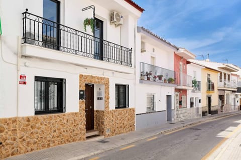 Entrance to the building with the unique stones used in the outside of the building