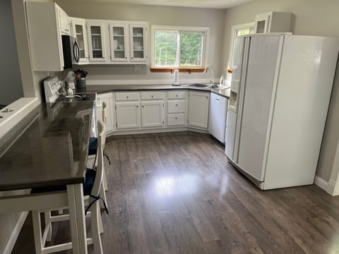 Fully Equip'ed Kitchen