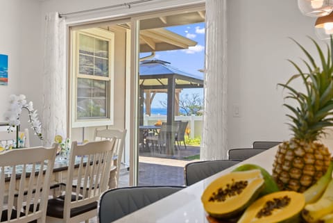 House, Pool Access, Mountain View (3 Bedrooms) | Interior