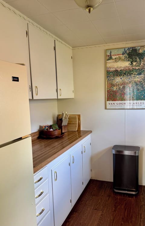 Kitchen loaded with all the essentials.