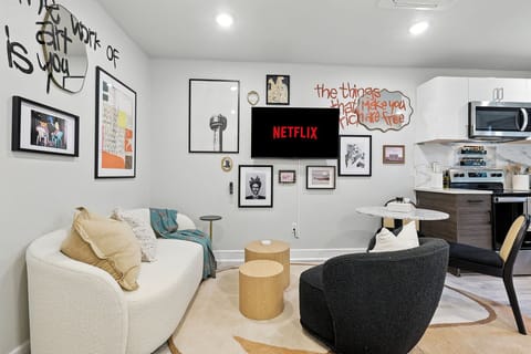 Grab a seat on this plush, comfortable couch and unwind in front of the TV as you enjoy a break from the busyness of daily life! As a bonus, this couch is also a sofa bed!