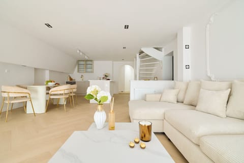 Family Penthouse | Living area | Smart TV
