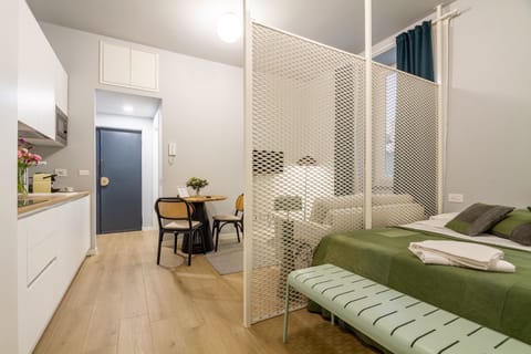 Deluxe Apartment, 1 King Bed with Sofa bed, Kitchen | Living area