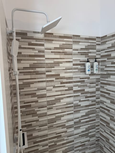 Double or Twin Room, Private Bathroom | Bathroom | Shower, hair dryer, towels, soap