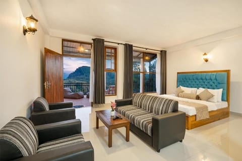 Family Room, Balcony, Mountain View | Free WiFi