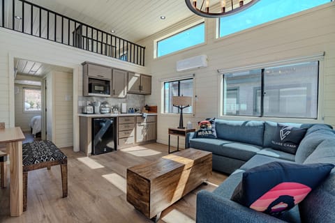 Cabin, Desert View | Living room