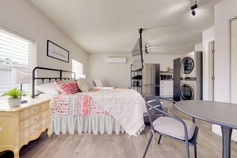 Fully functional studio home with private fenced in yard in Mesquite, Nevada