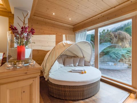 Sauna, steam room