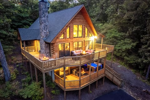 Welcome to Loggin' Off!
