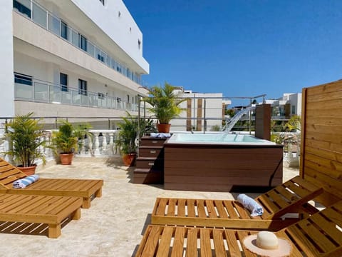 Rooftop Jacuzzi