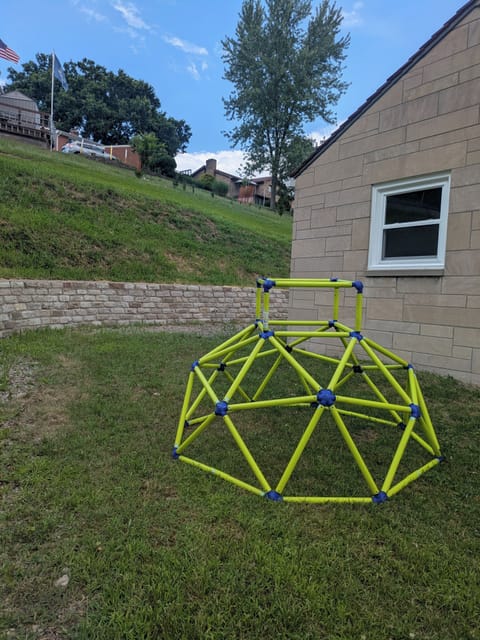 Kid Friendly space with lawngames too!