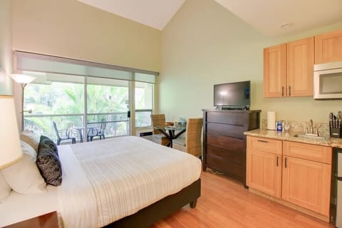  Studio With King Size Bed