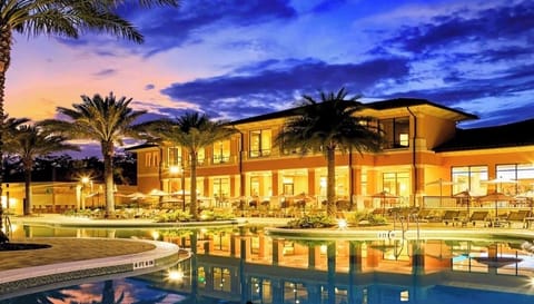 Regal Oaks Pool
