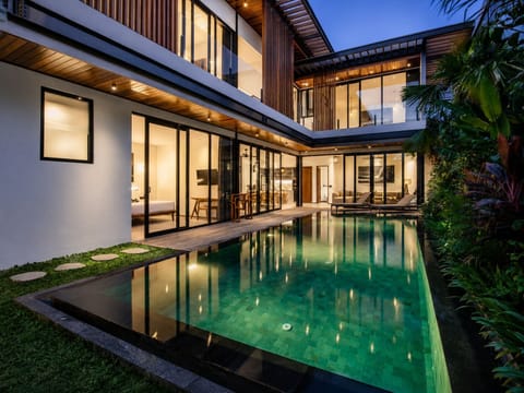 Villa (5 Bedrooms) | Exterior