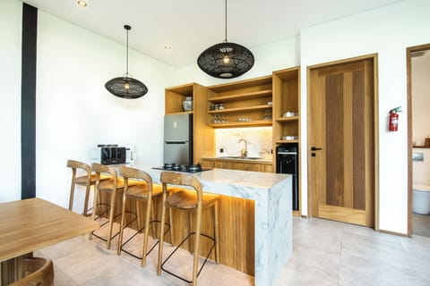 Villa (5 Bedrooms) | Exterior