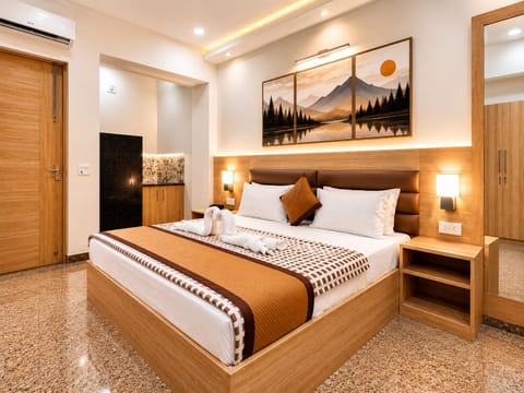 Premium Room, Balcony, City View | Desk, laptop workspace
