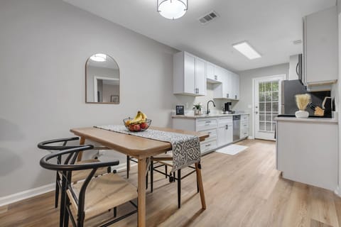 Breakfast and Dining