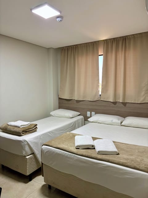 Desk, soundproofing, free WiFi, bed sheets