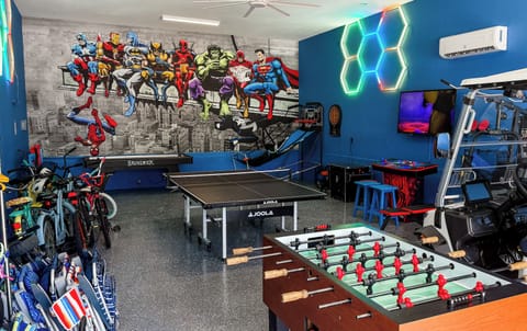 The kids will be entertained for hours in our climate-controlled game room, complete with basketball, 6000+ video games, air hockey, shuffleboard, foosball, ping pong, Connect4, darts and more!