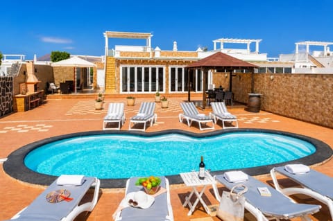 Beautiful villa with private pool and terrace