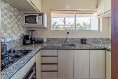 Basic Apartment | Private kitchen | Cookware/dishes/utensils